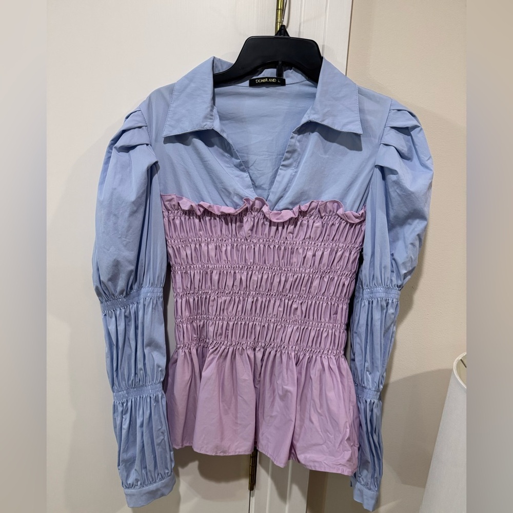 Denimland smocked top